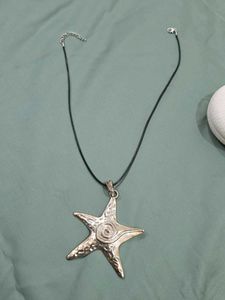 Starfish Pendant Necklace