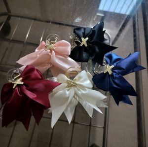 Beautiful bow cluters
