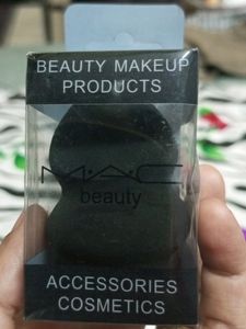 MAC Beauty Blender Pack Of 2