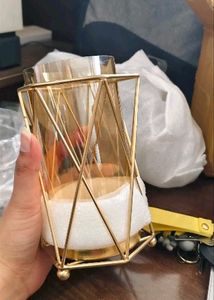 Showpiece with Gold glass and flower  combo