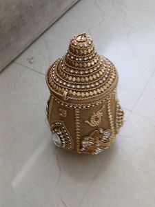 Can Be Used As Piggy Bank To Put Coins And Notes