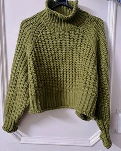H&amp;M Olive Ribbed Cropped Sweater