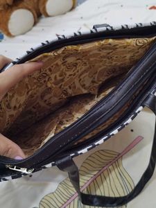 Black &amp; White Handbag For Women