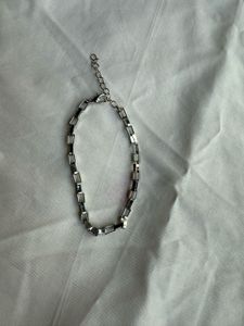 Beautiful chain Style silver Colour bracelet