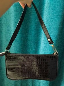 Chic Black Shoulder Sling Bag! 🐈‍⬛⭐