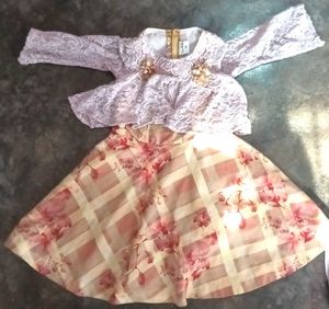 Cute Floral & Lace Girls Outfit