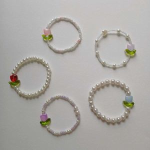 Tulip Beaded Bracelet Set