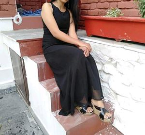 Long Midi Dress with Earring