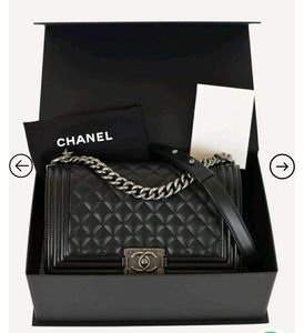 CHANEL BLACK SLING BAG