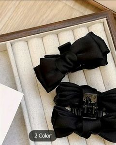 Mini Korean Claw Clips 2 🖤(More Colours Available