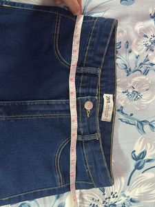 Zara ripped Jeans