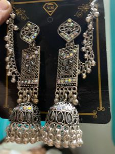 Jhumkaaa With Sar
