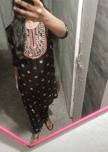 Embroidered Kurta Set