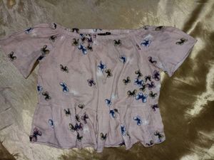 Cute Offshoulder Top