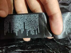 H&amp;M Black Velvet Bodysuit – Size .M