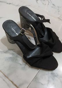 Vero Moda velvet type suede sandals 41