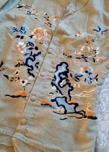 Unbranded Tunic!! Great Condition!!