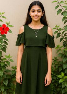 🌿 Chic Olive Green Dress 🌿