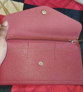 Maroon Wallet