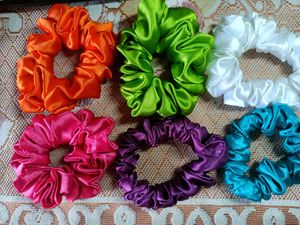 Pack Of 6 Scrunchies