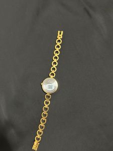 Elegant Gold Women&#39;s Watch