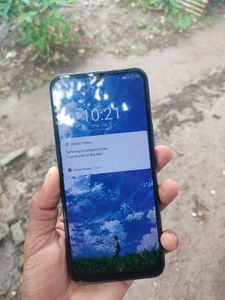Infinix Hot 8