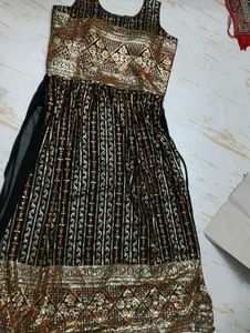 Black &amp; Gold  nayra Set