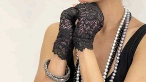 Lace Fingerless Gloves