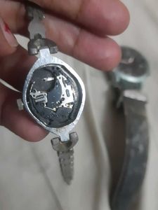 2 Non Working Watches