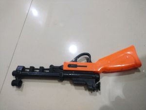 2 Gun To Play 1 Big 1 Medium