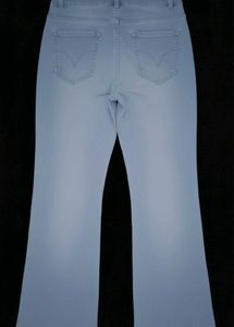 Light Wash Straight fit Jeans