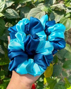 Dual Shade Fluffie scrunchie