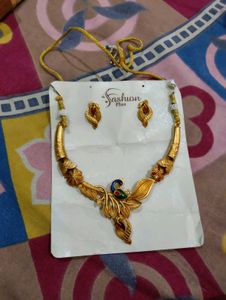 Necklace & Earring Set