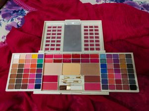 Makeup Kit