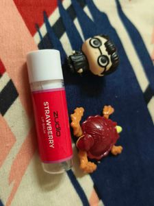 Zudio Strawberry Lip Balm