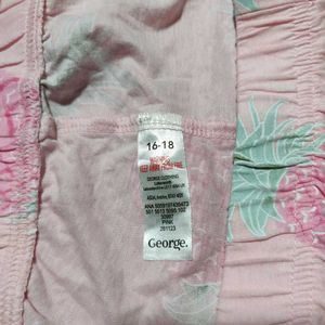 Girls Short Size 38/40