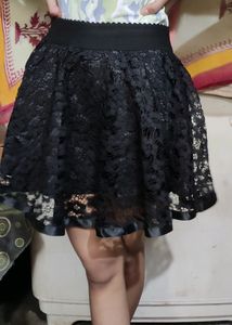 Black Flaired Net Mini Skirt 👗