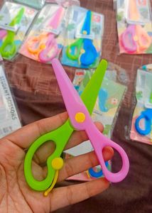 Kids&#39; Safety Scissors