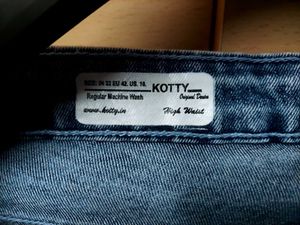 Kotty Flared Unisex Jean