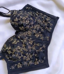 Urbanic Corset Top 🌸