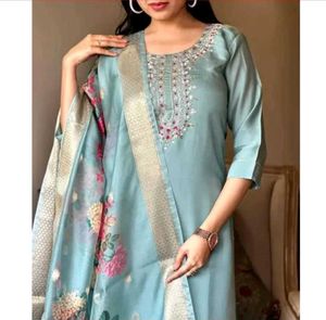 Elegant Embroidered Kurta Set