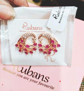 : 💕 Elegant Sparkle with a Hint of Pink 💕