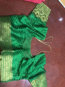 Peach/Pink &amp; Green Saree With Stitched Blouse