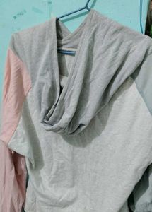 Benign Hereafter Cat Graphic Top