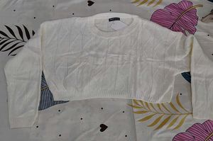 Cream Knit Cropped Sweater 😋