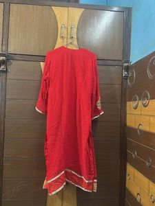 Elegant Red Embroidered Kurta