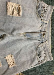 Price Drop ‼️Torn Distress Jeans