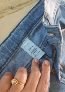 Size Issu 8-9 Year Boy 👖
