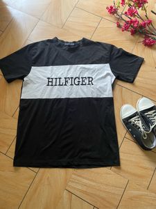 Tommy Hilfiger Black & White Logo Tee