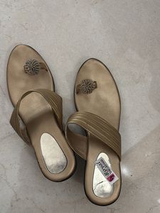 Gold Embellished Toe-Ring Sandal